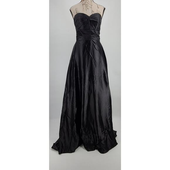 Black satin formal prom Ball gown strapless sweetheart top SZ 4 Goth wedding - Picture 2 of 13
